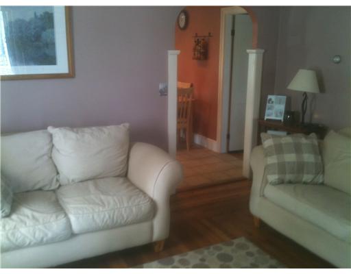 9 Oneida Street Pawtucket, RI 02860 - Photo 8 of 14 Living Room.