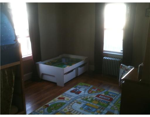 9 Oneida Street Pawtucket, RI 02860 - Photo 10 of 14 Bedroom.