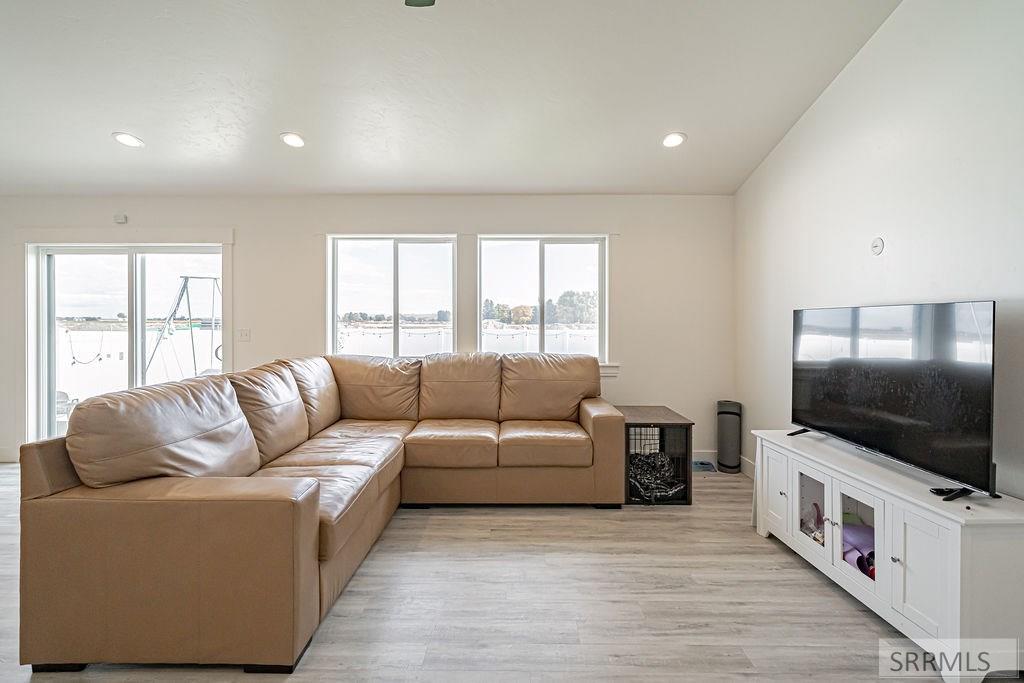 5758 North Rammell Road Idaho Falls, ID 83401 - Photo 6 of 63