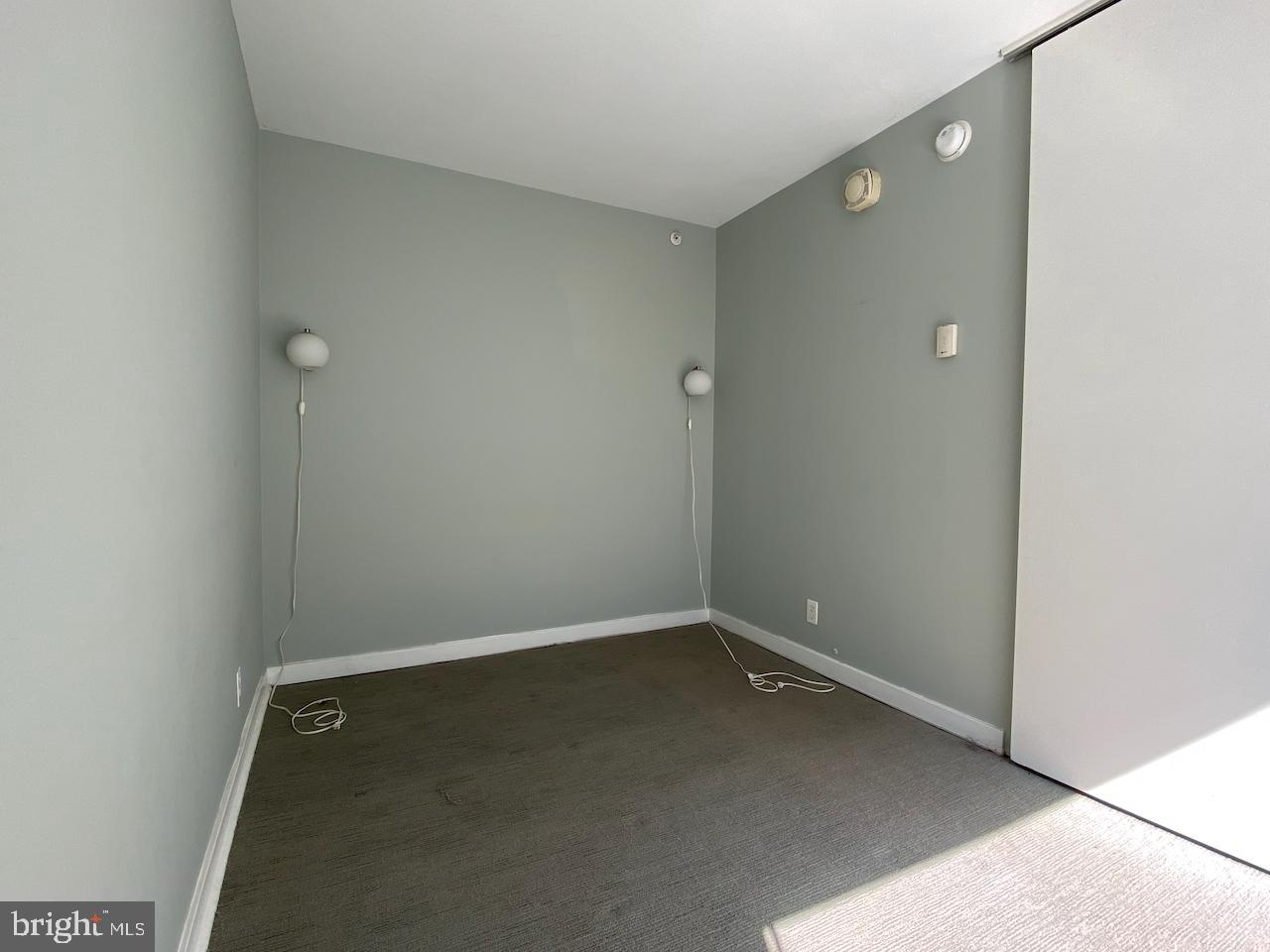 1101 3rd Street Southwest, Unit 509 Washington, DC 20024 - Photo 25 of 28 a view of room