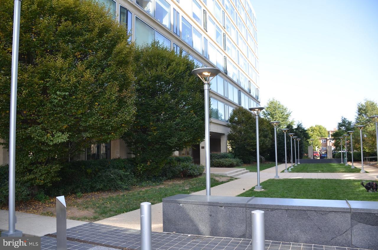 1101 3rd Street Southwest, Unit 509 Washington, DC 20024 - Photo 27 of 28 a view of a house with backyard and garden