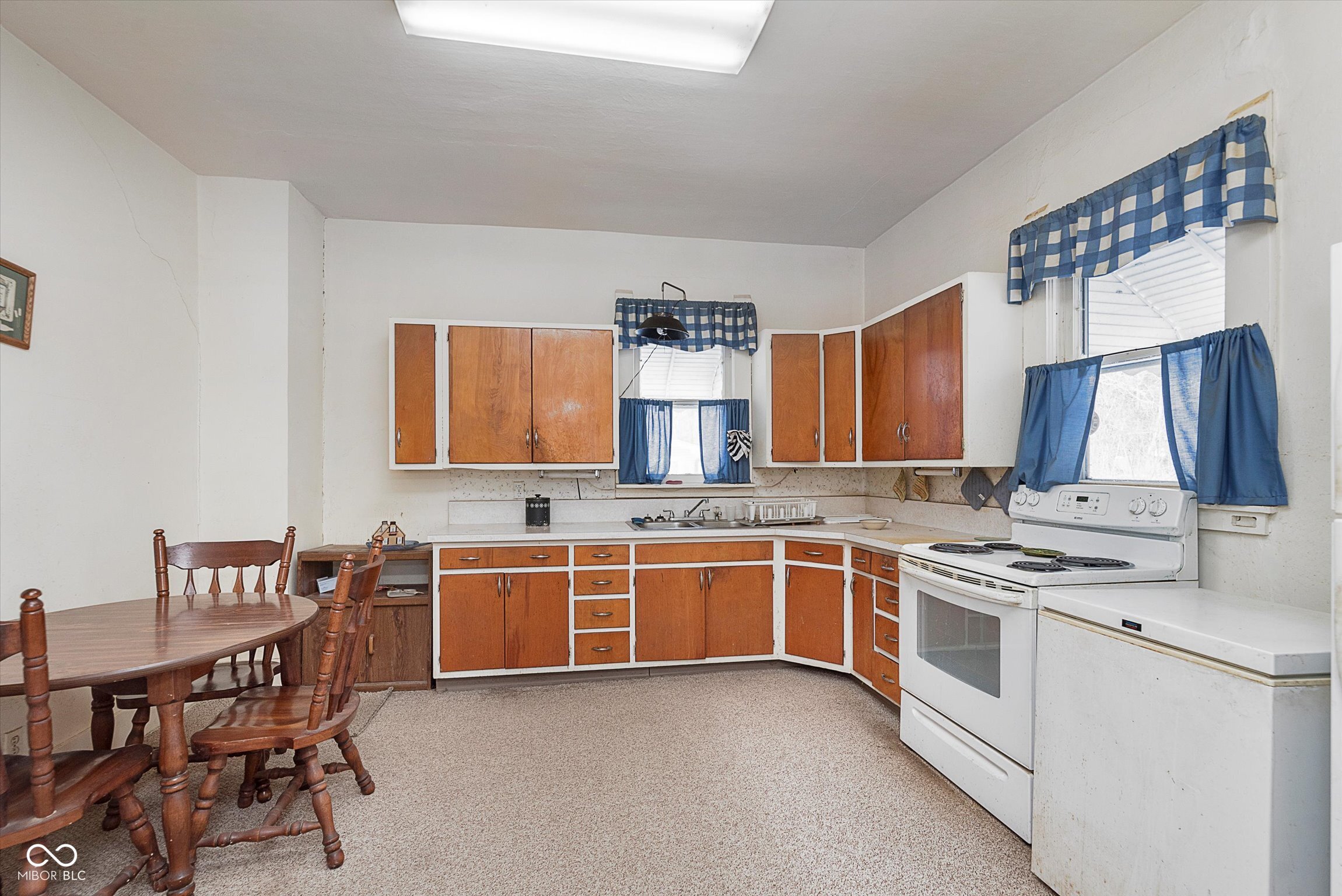 2088 East Eden Road Greenfield, IN 46140 - Photo 9 of 29