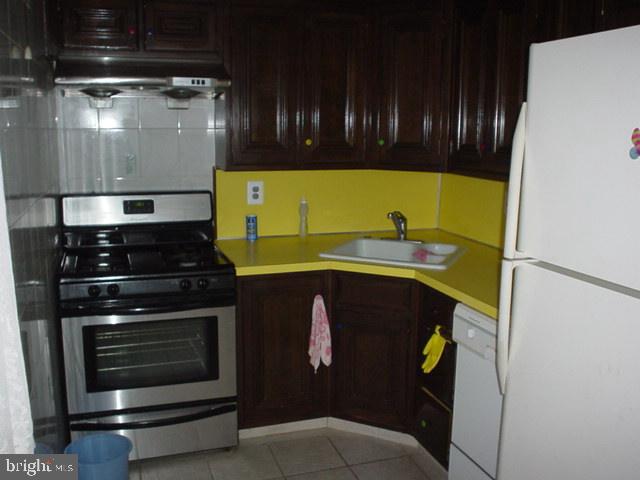 1743 Danforth Street Philadelphia, PA 19152 - Photo 4 of 5 Gallery Image 4