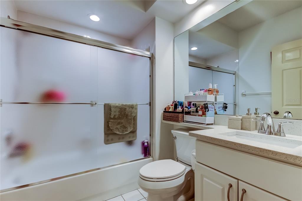 6205 Shoreline Drive, Unit 1304 Seminole, FL 33708 - Photo 32 of 57