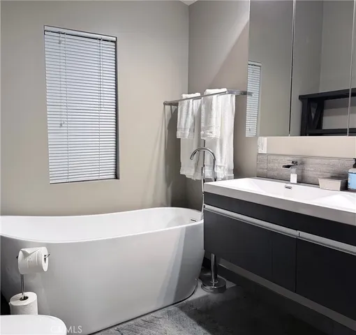 $948,000 | 1148 West 2nd Street, San Pedro, CA 90731