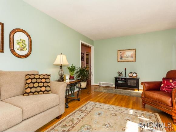 1080 Riceville Road Asheville, NC 28805 - Photo 5 of 23 Gallery Image 5
