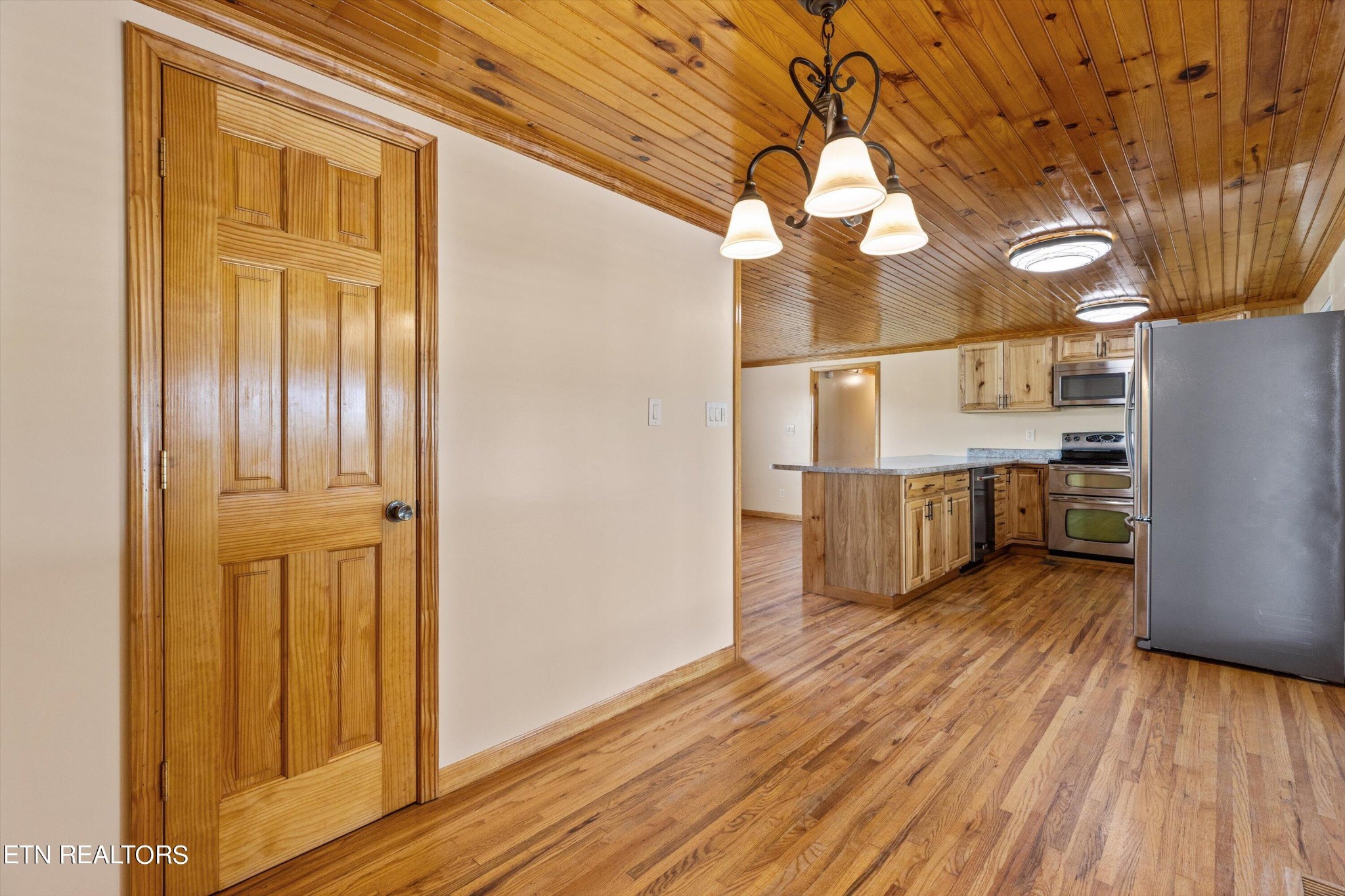 9821 East Emory Road Corryton, TN 37721 - Photo 17 of 42