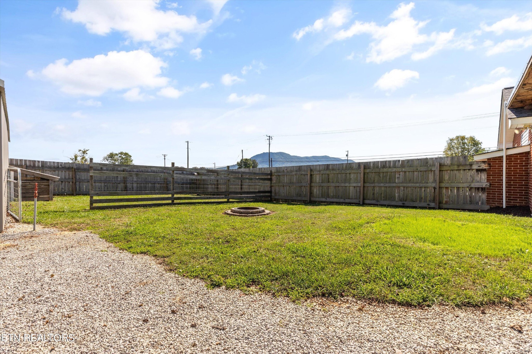 9821 East Emory Road Corryton, TN 37721 - Photo 28 of 42