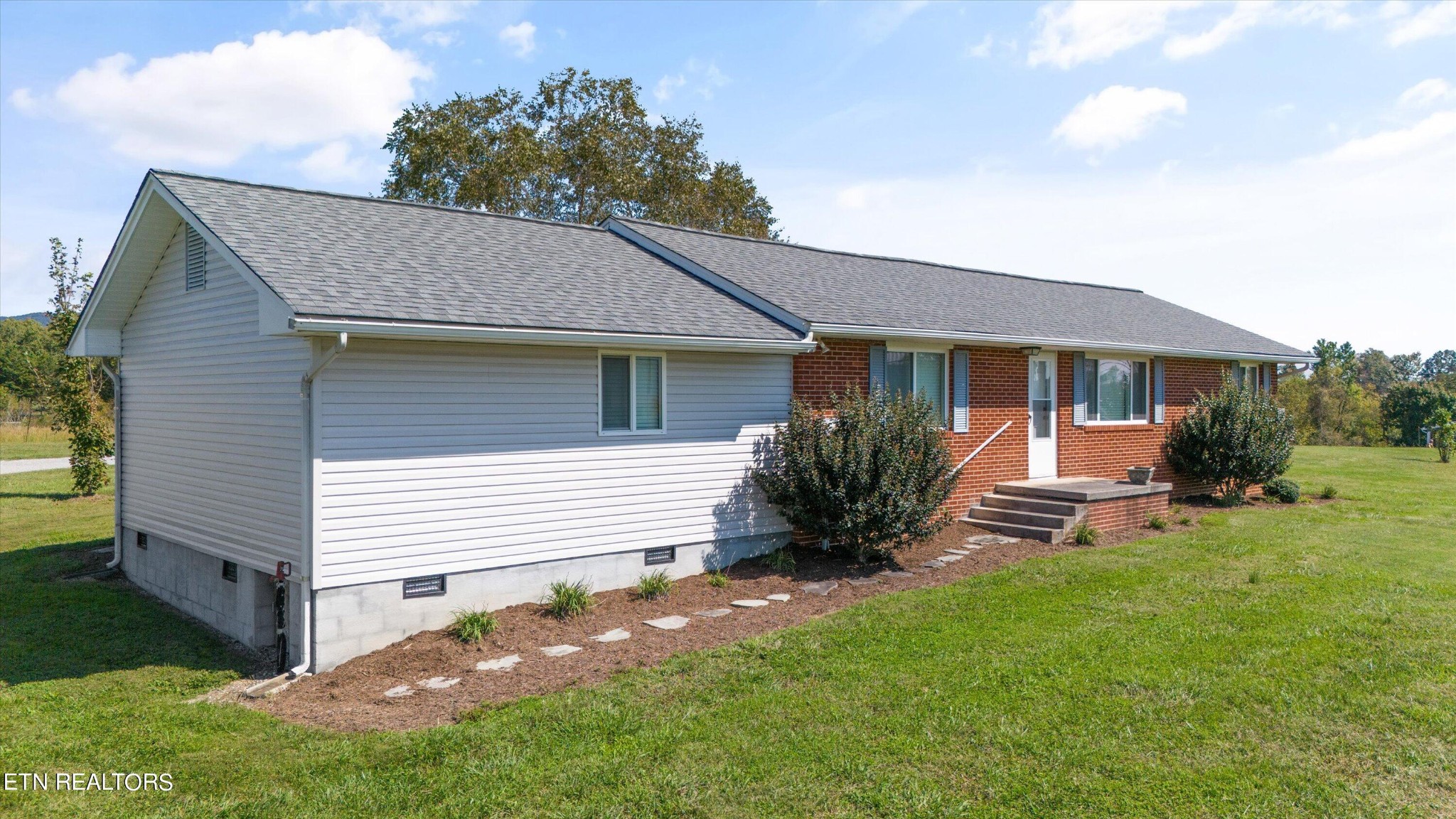 9821 East Emory Road Corryton, TN 37721 - Photo 6 of 42