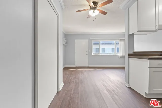 $1,895 | 5555 Carlton Way, Unit 12, Los Angeles, CA 90028