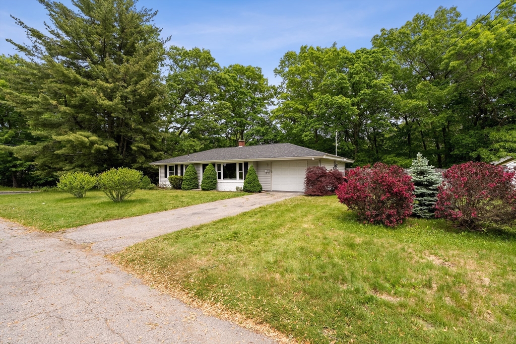 67 Roslyn Road Brockton, MA 02302 - Photo 30 of 32