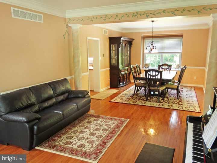 1013 Redtail Road Audubon, PA 19403 - Photo 3 of 25 Gallery Image 3