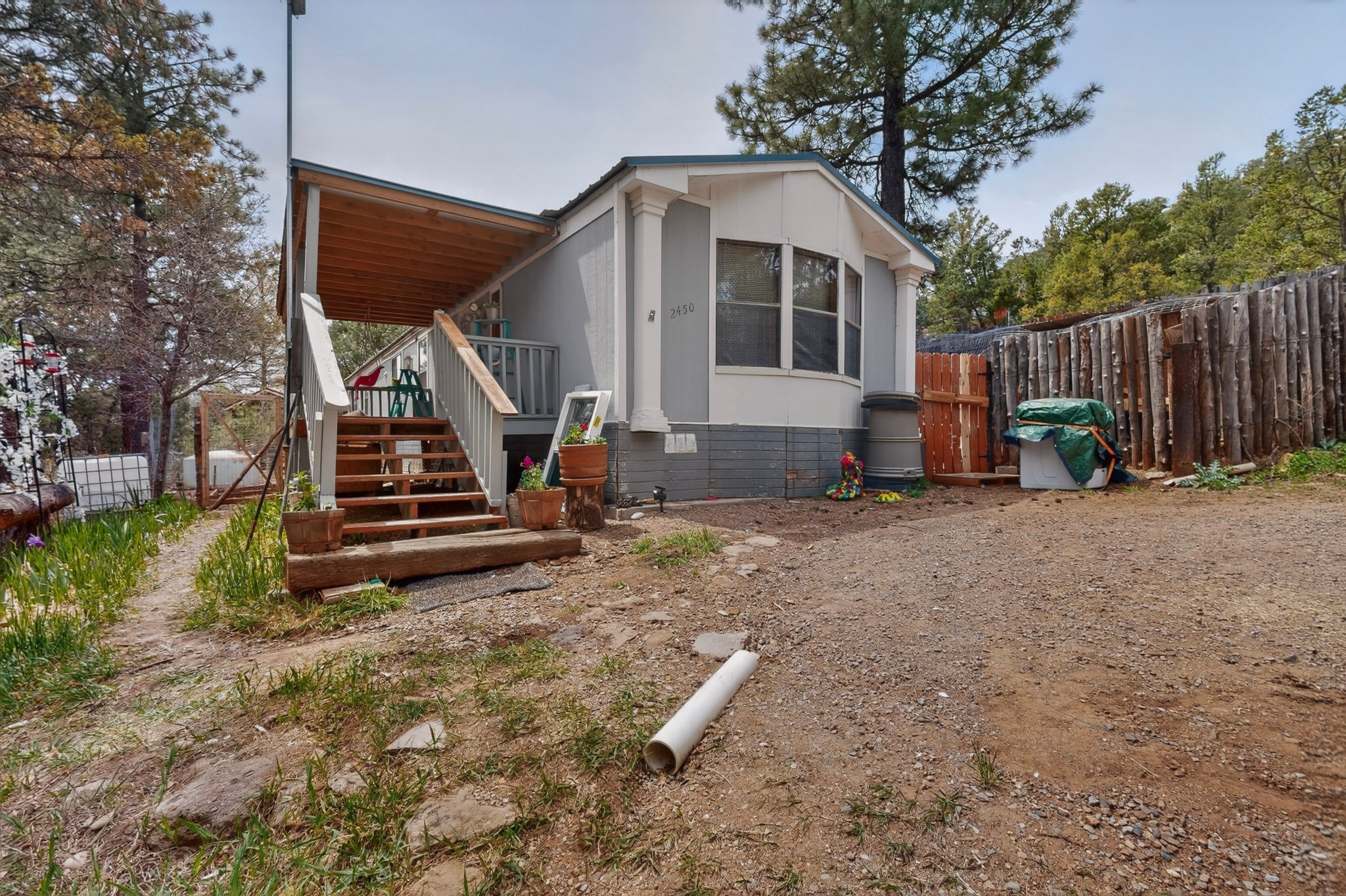 88 Pinon Ridge Road Pecos, NM 87552 - Photo 2 of 37