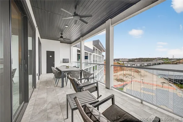 $795,000 | 1045 Topsider Lane, Unit 515, Osage Beach, MO 65065