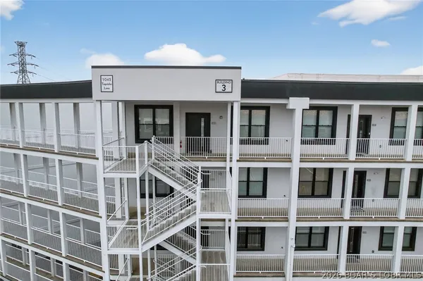 $795,000 | 1045 Topsider Lane, Unit 515, Osage Beach, MO 65065