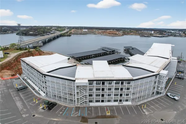 $795,000 | 1045 Topsider Lane, Unit 515, Osage Beach, MO 65065