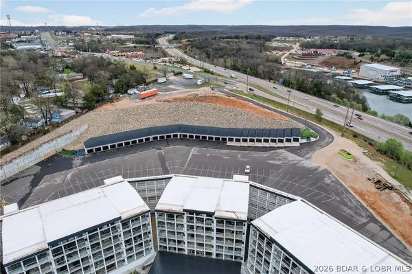 $795,000 | 1045 Topsider Lane, Unit 515, Osage Beach, MO 65065