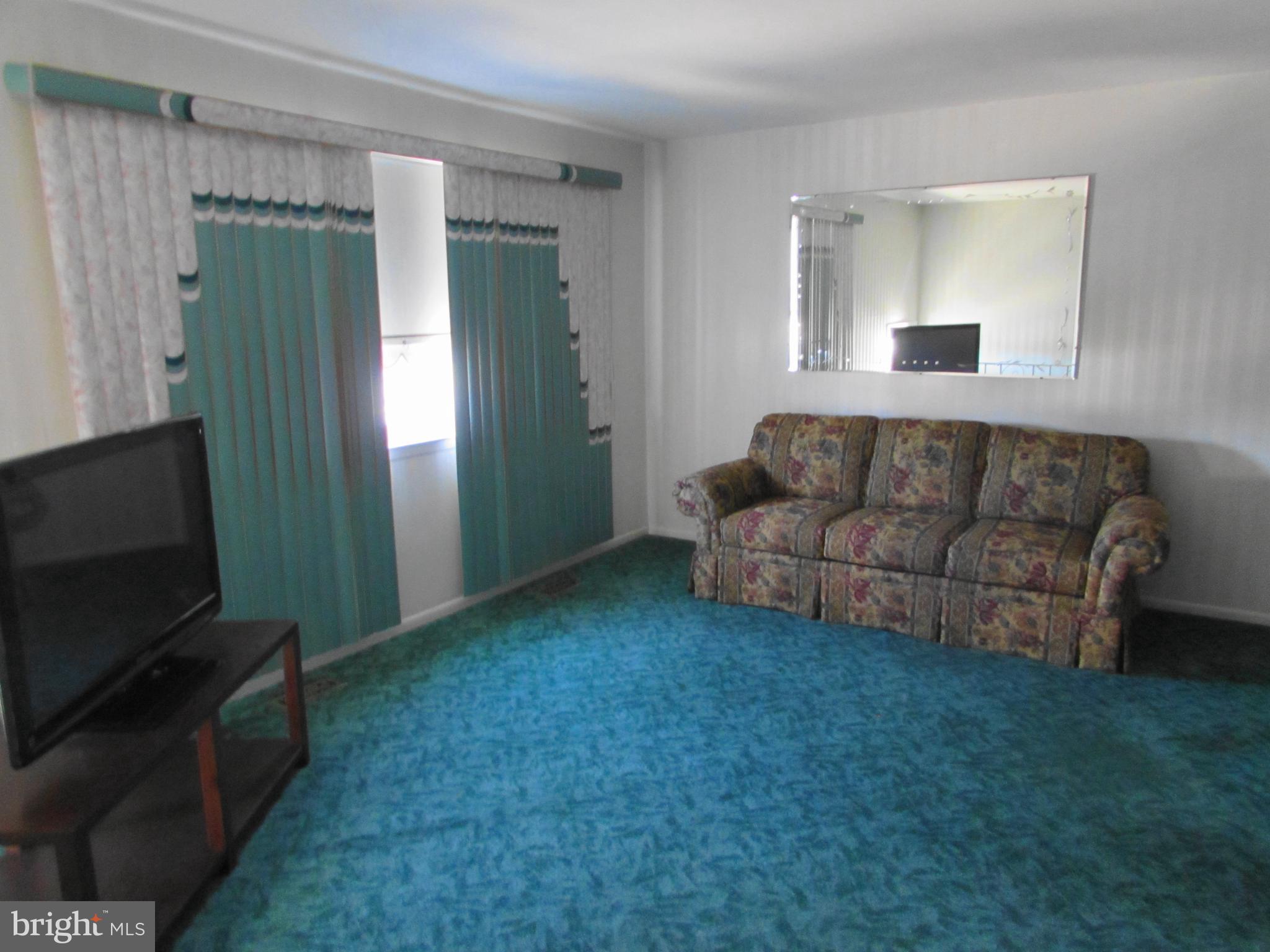 11900 Farwell Road Philadelphia, PA 19154 - Photo 5 of 23 Gallery Image 5