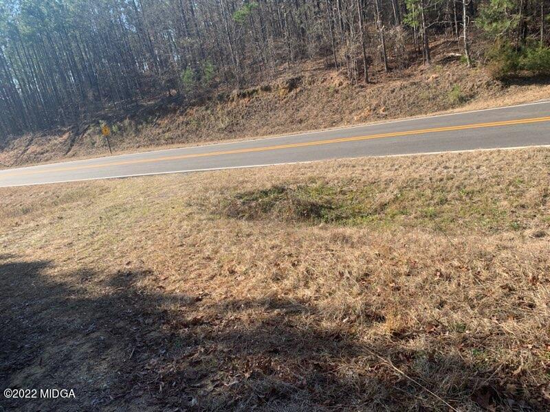 5761 Fulton Mill Road Lizella, GA 31052 - Photo 3 of 6 a view of beach and small space