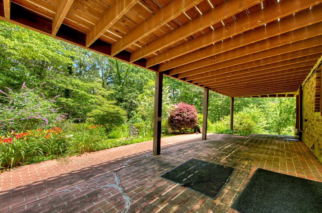 423 Chinquapin Road Ellijay, GA 30536 - Photo 52 of 64 Patio area at basement level