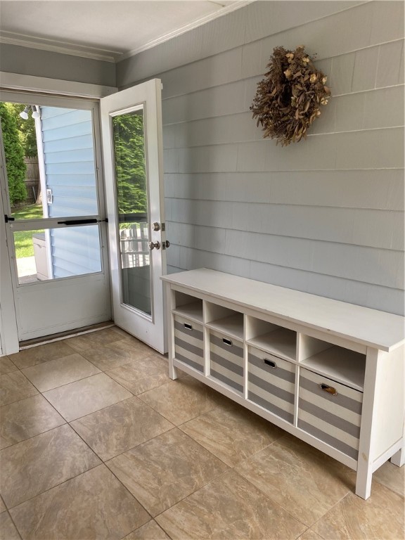 37 Park Forest Road Cranston, RI 02920 - Photo 3 of 26 Gallery Image 3