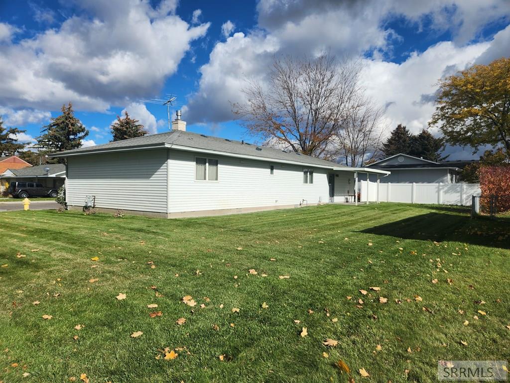 105 Kirkham Circle Shelley, ID 83274 - Photo 3 of 24