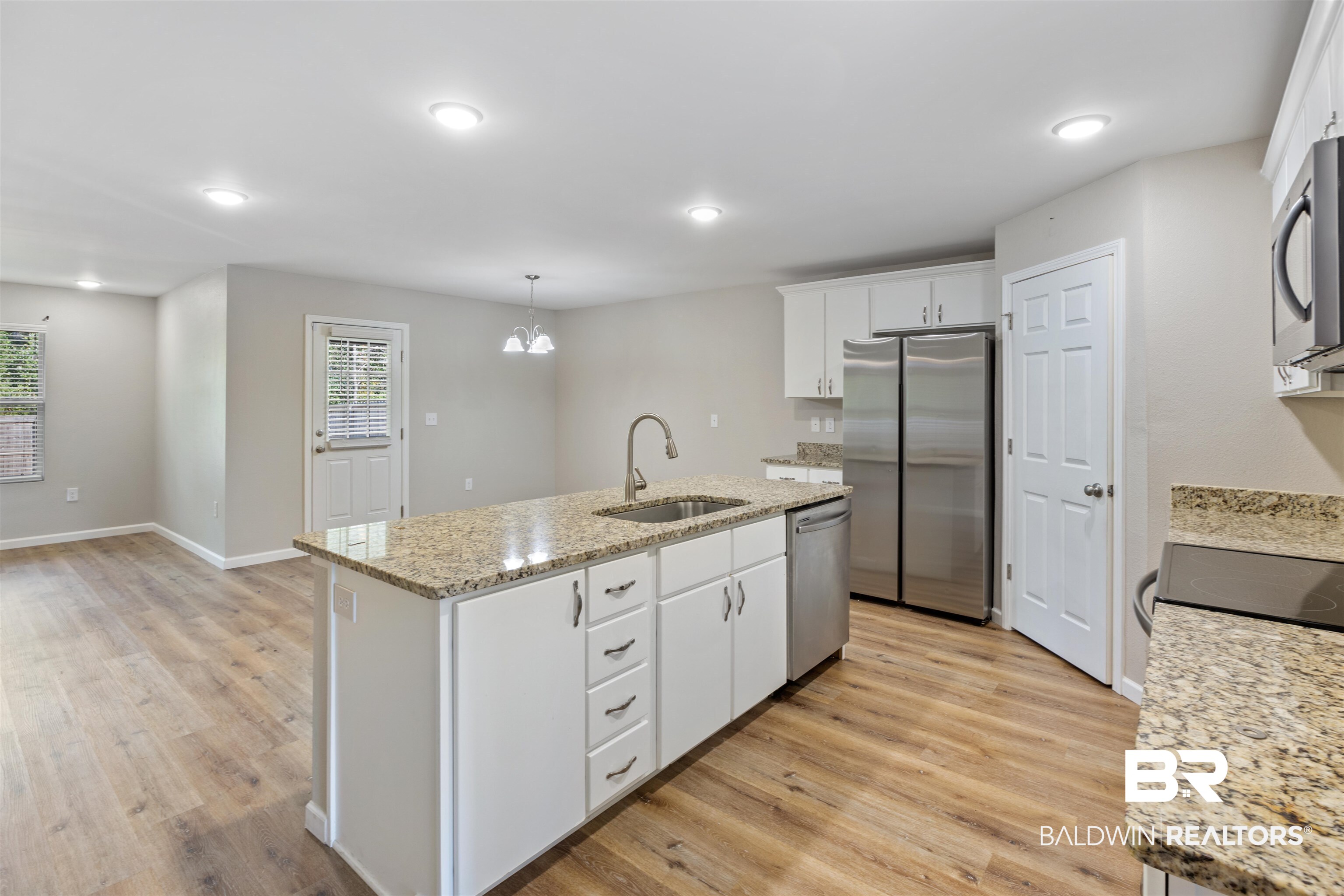 7456 Coppin Drive Foley, AL 36535 - Photo 4 of 32