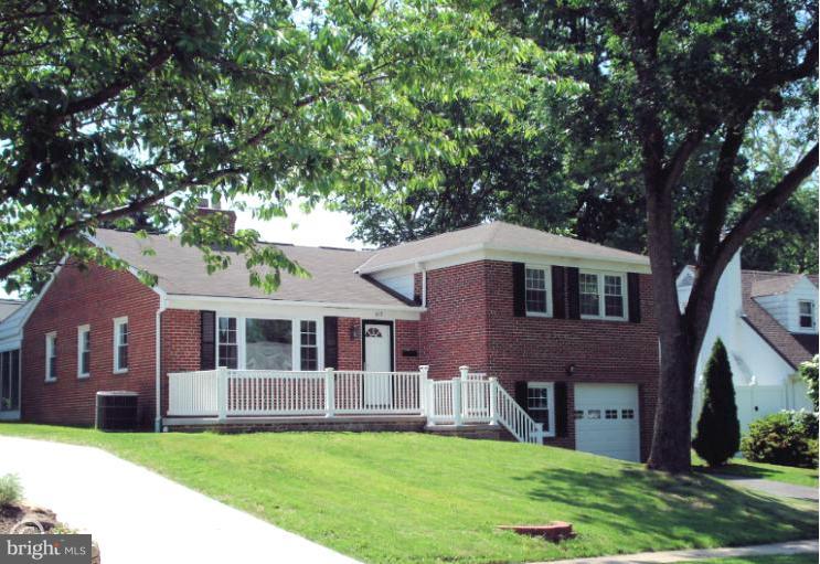 613 Piccadilly Road Towson, MD 21204 - Photo 25 of 25 Exterior (Front)