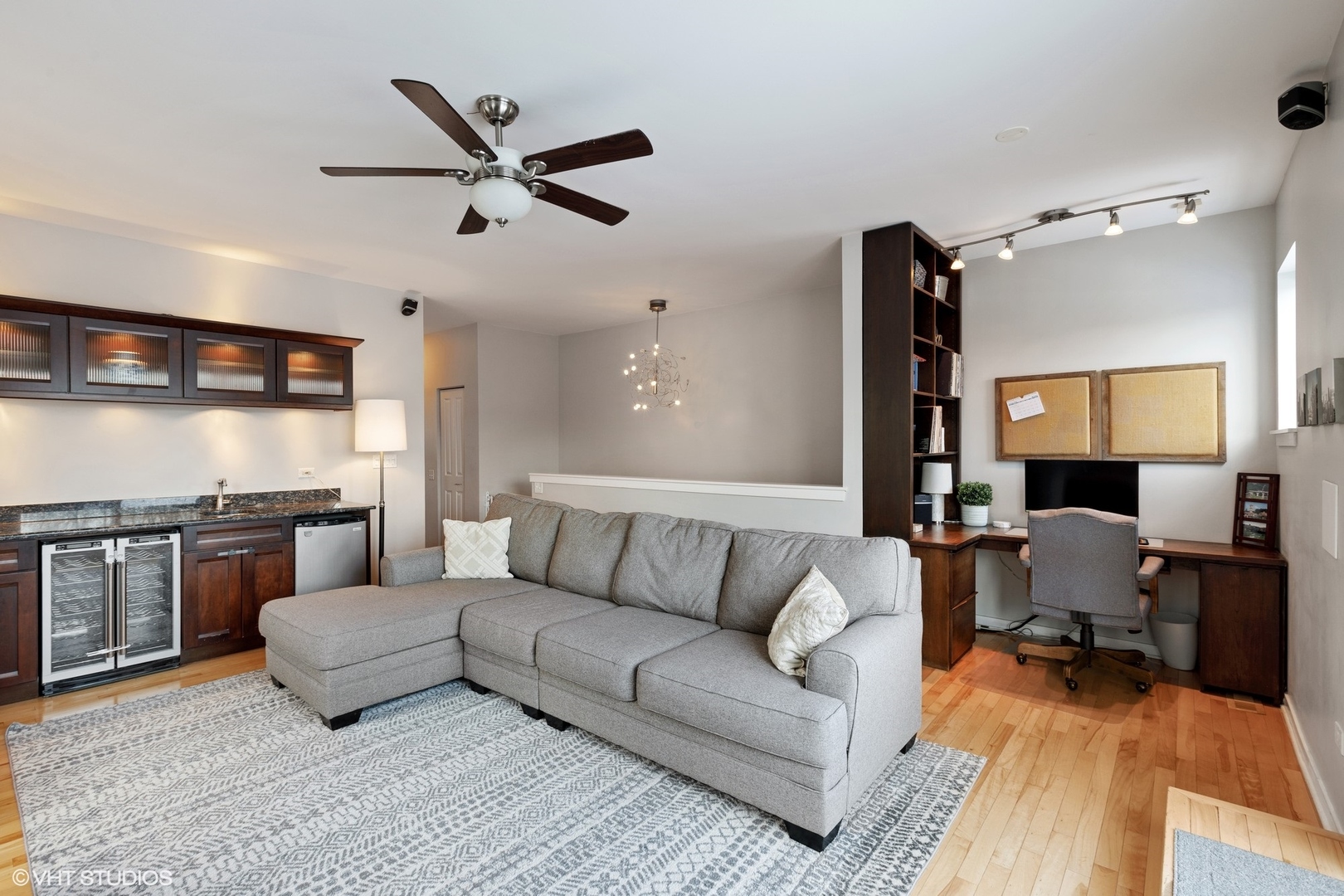 1016 South Racine Avenue, Unit 301 Chicago, IL 60607 - Photo 15 of 25