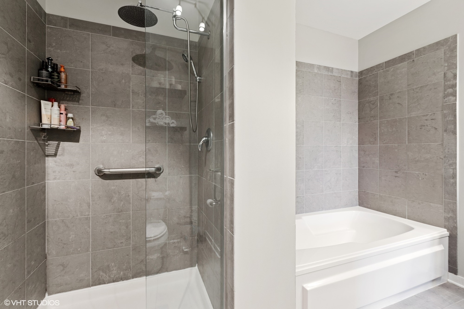 1016 South Racine Avenue, Unit 301 Chicago, IL 60607 - Photo 18 of 25