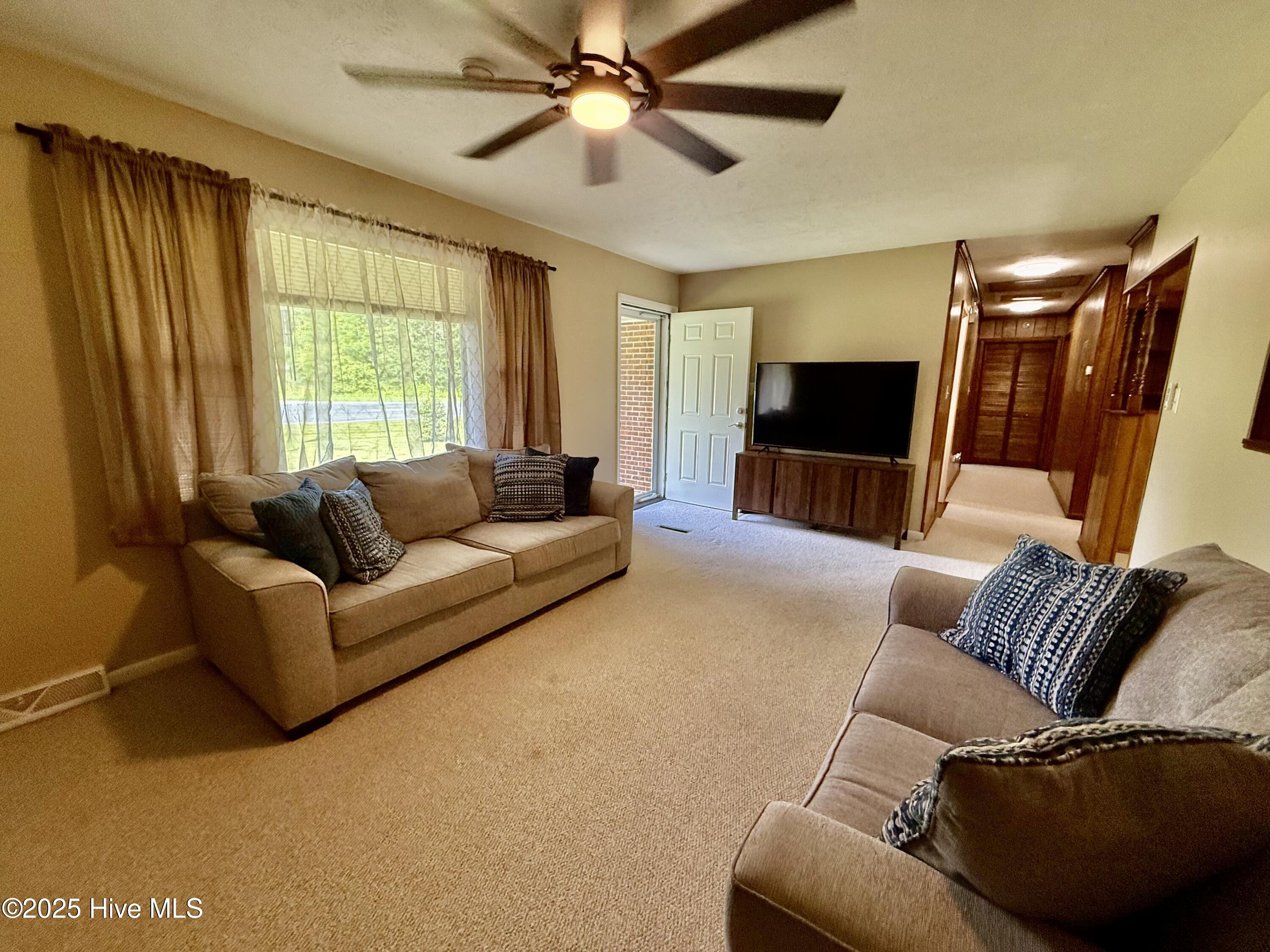 309 Nicholson Road Rockingham, NC 28379 - Photo 3 of 34 IMG_0871