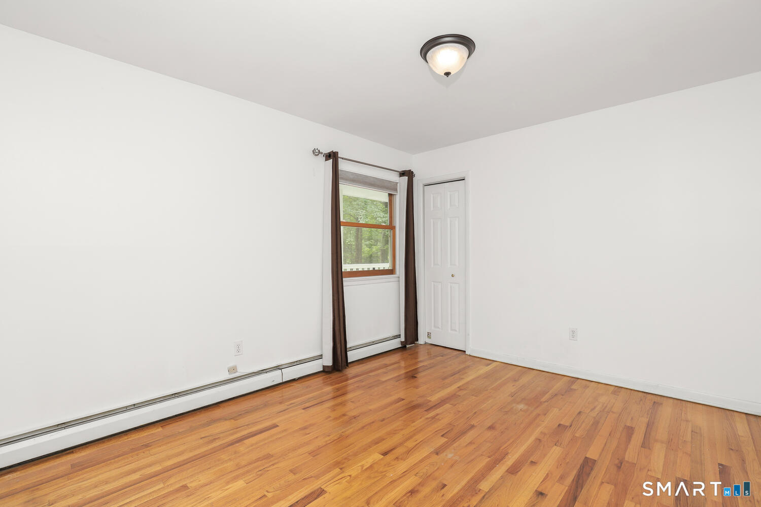 122 Deforest Road Wilton, CT 06897 - Photo 27 of 40