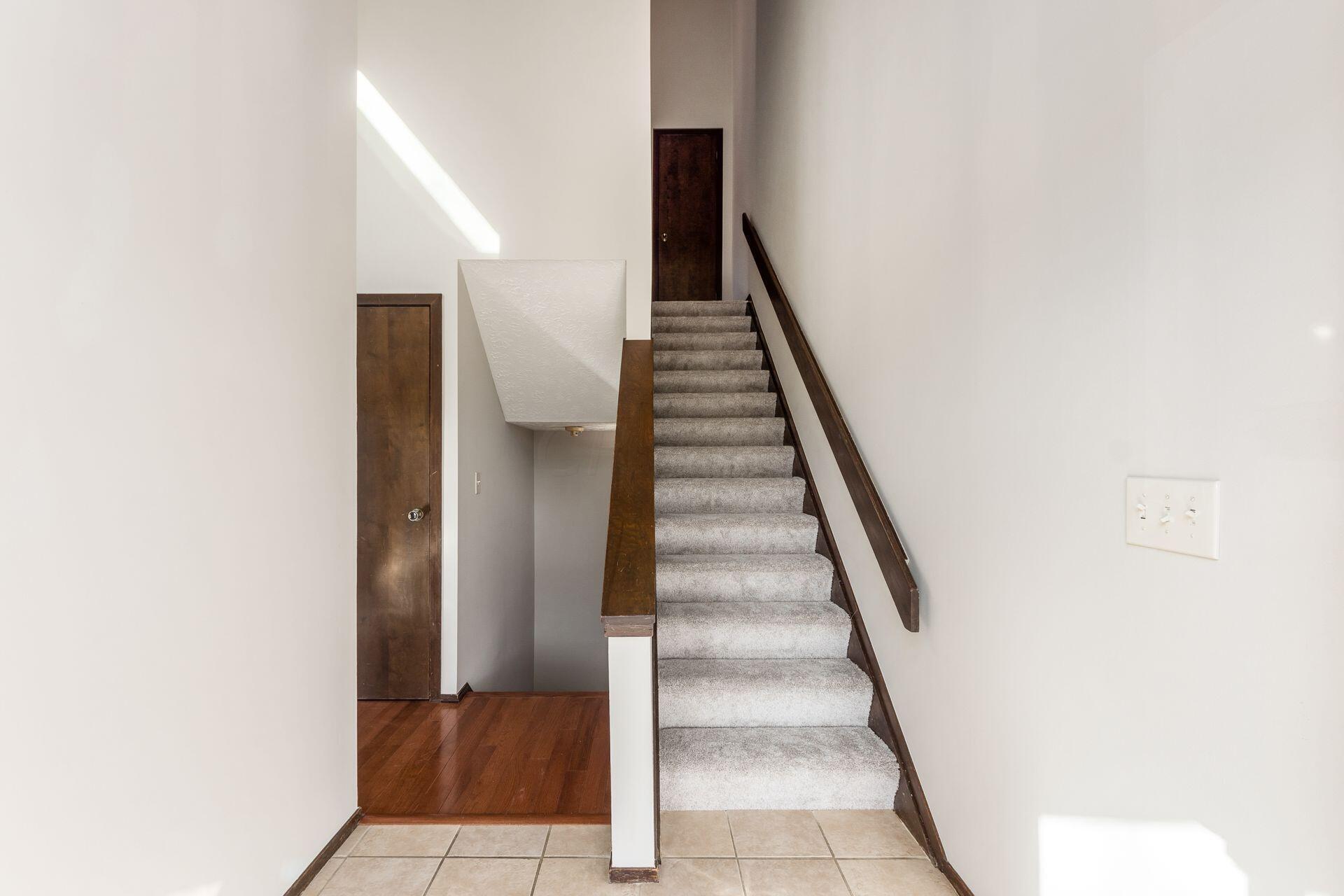 4743 Dierker Road, Unit 3 Columbus, OH 43220 - Photo 22 of 47 Stairway to Floor 2
