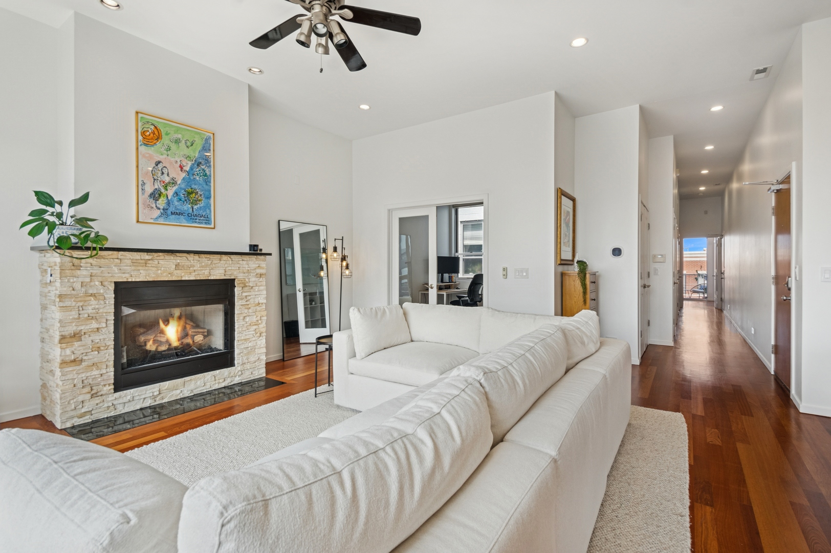 1719 North Western Avenue, Unit 4 Chicago, IL 60647 - Photo 2 of 16