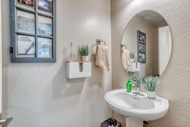 $415,000 | 212 Arbor Drive South, Madera, CA 93636