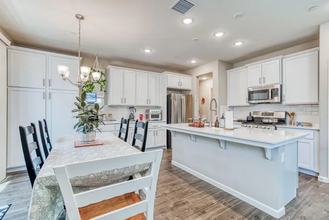 $415,000 | 212 Arbor Drive South, Madera, CA 93636