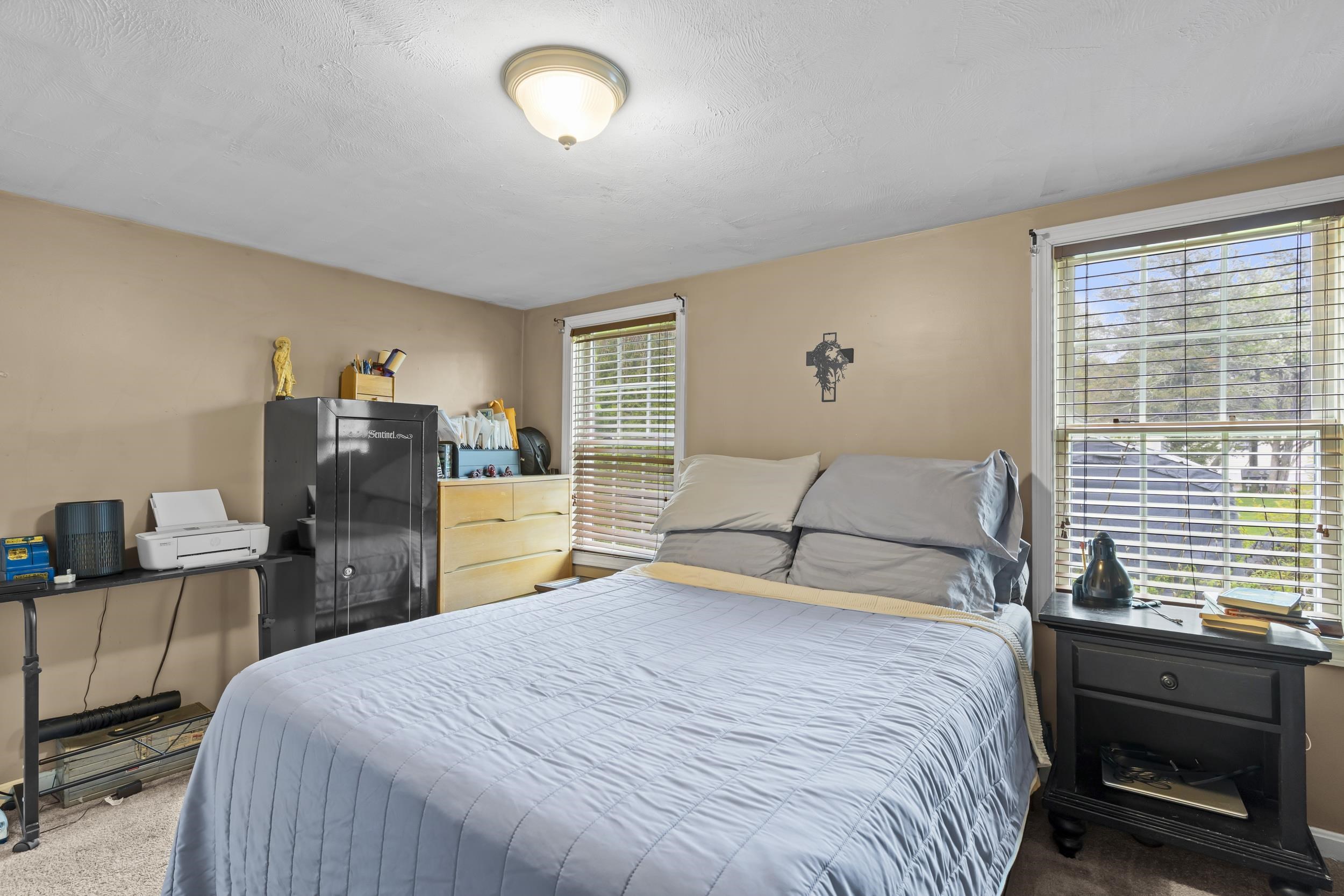 53 Hilton Avenue Exeter, NH 03833 - Photo 10 of 34