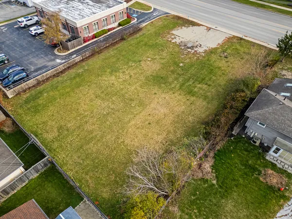 $399,500 | 3918 North Cass Avenue, Westmont, IL 60559