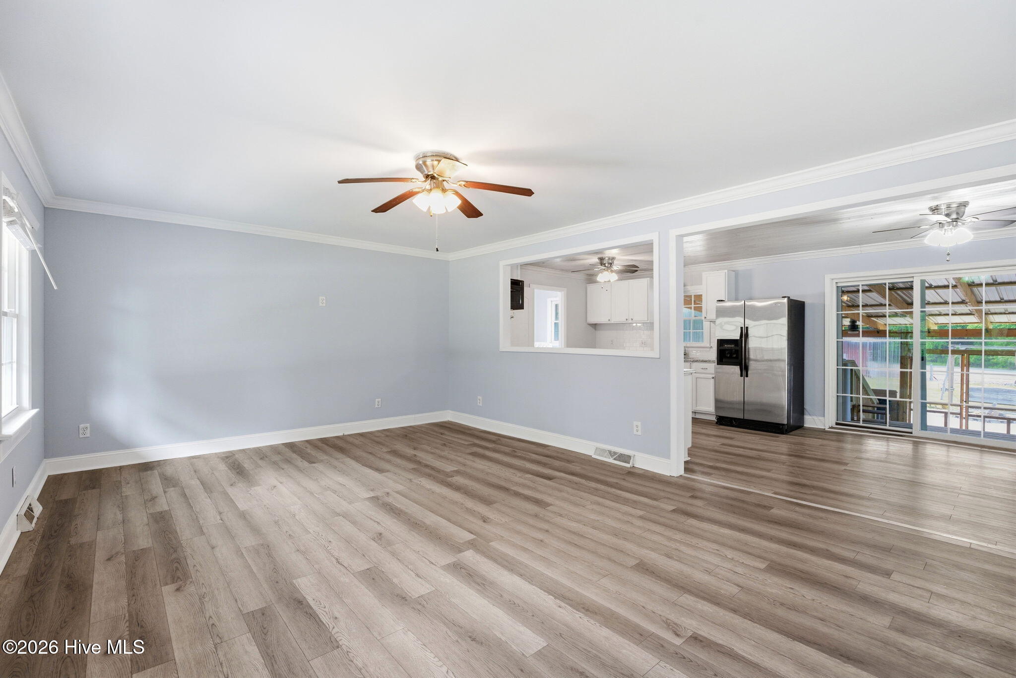 5075 Community Grocery Road Wilson, NC 27893 - Photo 7 of 34 Living Room/Entry