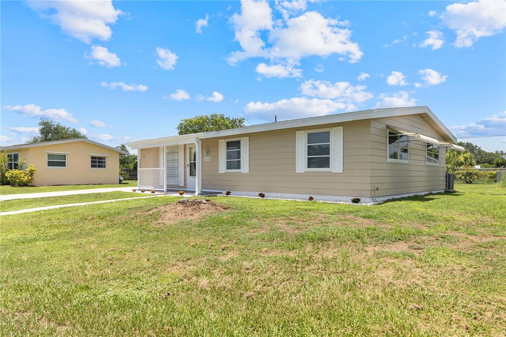 22312 Lasalle Road Port Charlotte, FL 33952 - Photo 3 of 39
