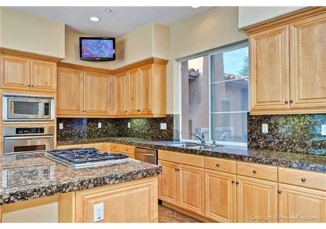 421 Hickoryhill Drive Encinitas, CA 92024 - Photo 9 of 23