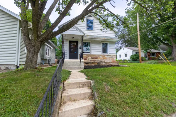 $169,900 | 915 Delaware Avenue, Fort Wayne, IN 46805