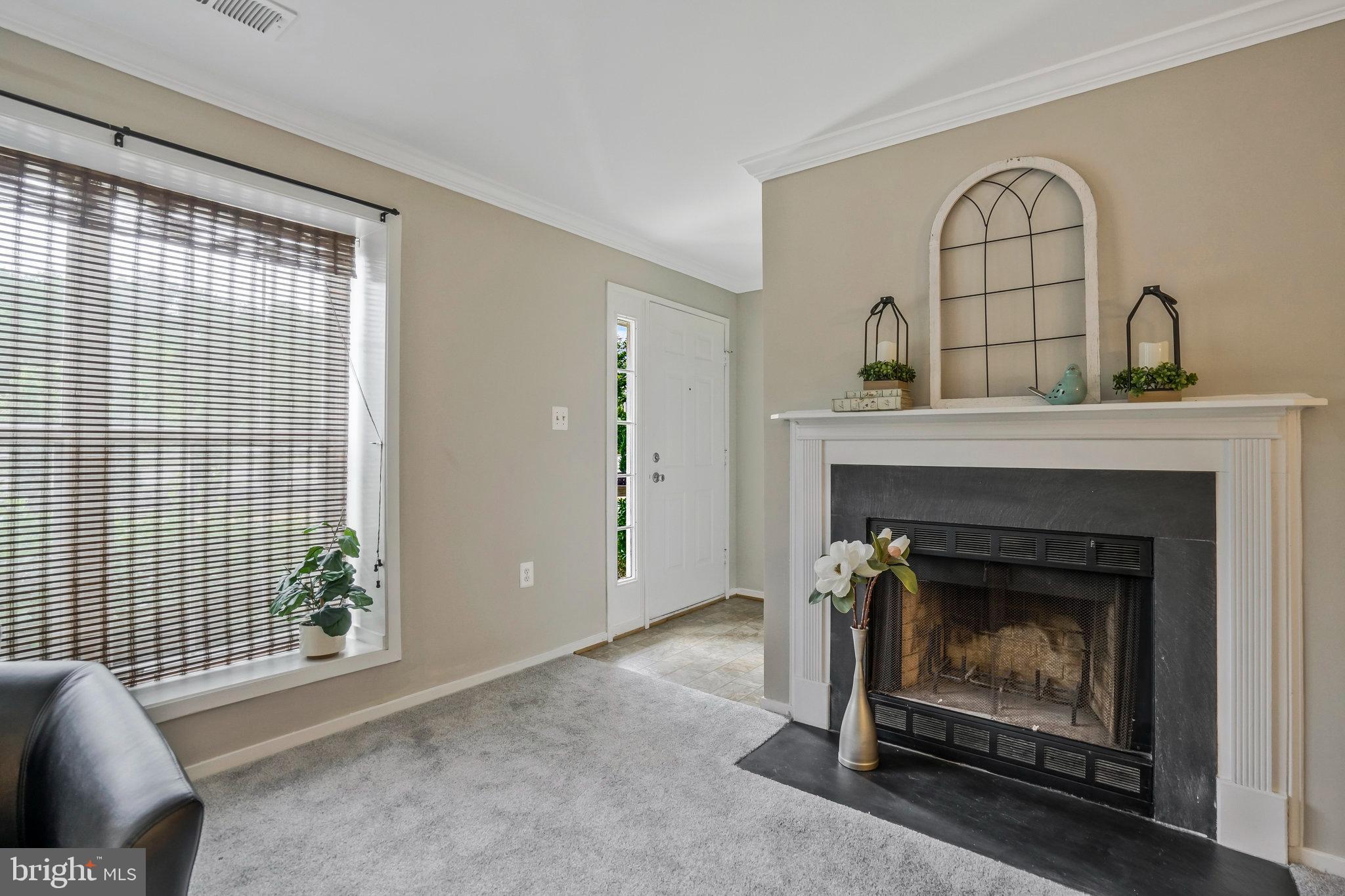7815 Harrowgate Circle, Unit 150 Springfield, VA 22152 - Photo 6 of 30 Gallery Image 6