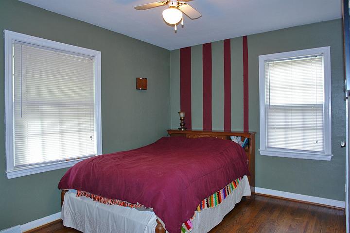 1828 Fareham Road Southwest Roanoke, VA 24015 - Photo 8 of 20 8