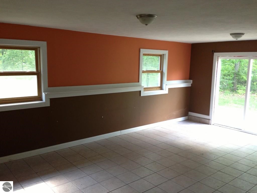 6075 Riley Rdg Lane Thompsonville, MI 49683 - Photo 14 of 24 1787748-13.JPG