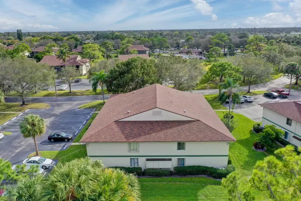 $2,350 | 6446 Chasewood Drive, Unit B, Jupiter, FL 33458