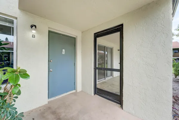 $2,350 | 6446 Chasewood Drive, Unit B, Jupiter, FL 33458