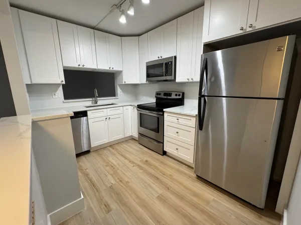 $2,350 | 6446 Chasewood Drive, Unit B, Jupiter, FL 33458