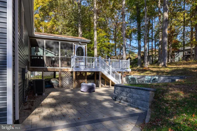 a view of house with outdoor space