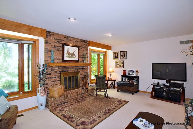 7N226 Longridge Road St. Charles, IL 60175 - Photo 2 of 24